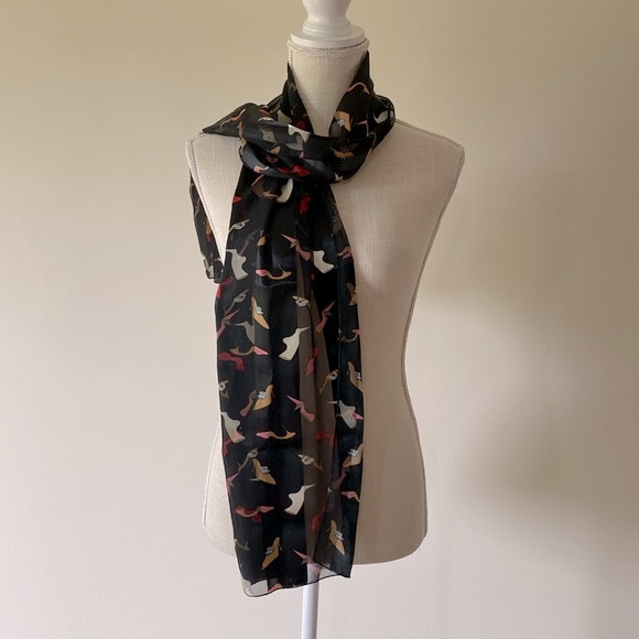 Satin striped lightweight shoe 👠 design fashion scarf, black multi shoe style - Picture 4 of 14